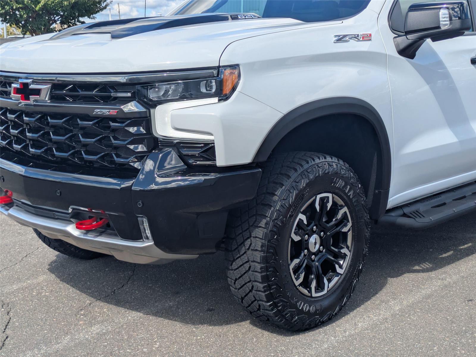 2025 Chevrolet Silverado 1500 ZR2 photo 9
