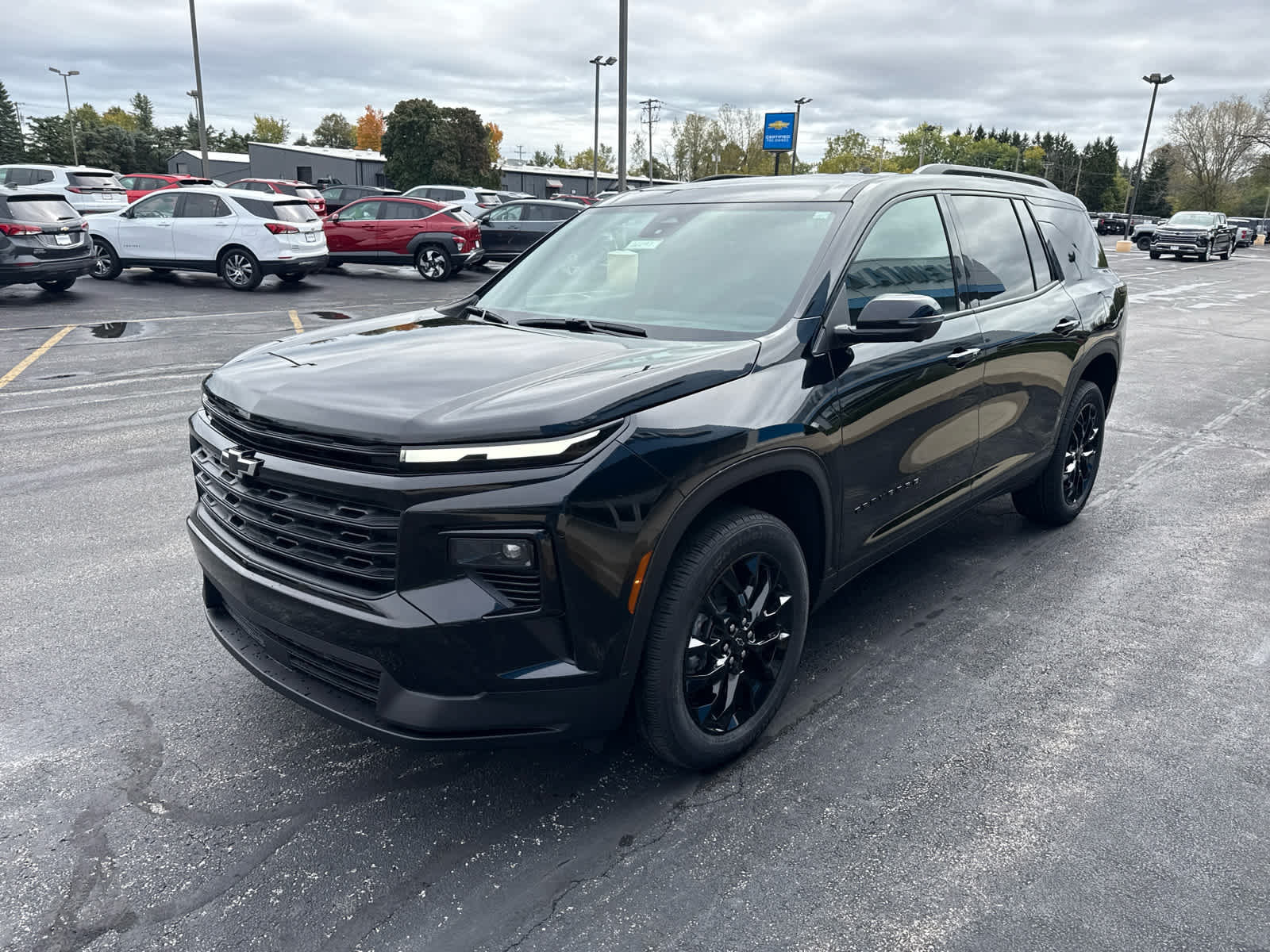 2026 Chevrolet Traverse photo 3