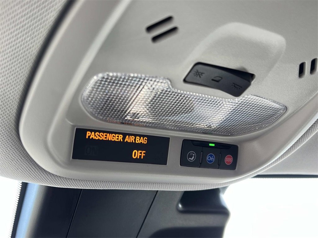 2025 Chevrolet Trax LT photo 18
