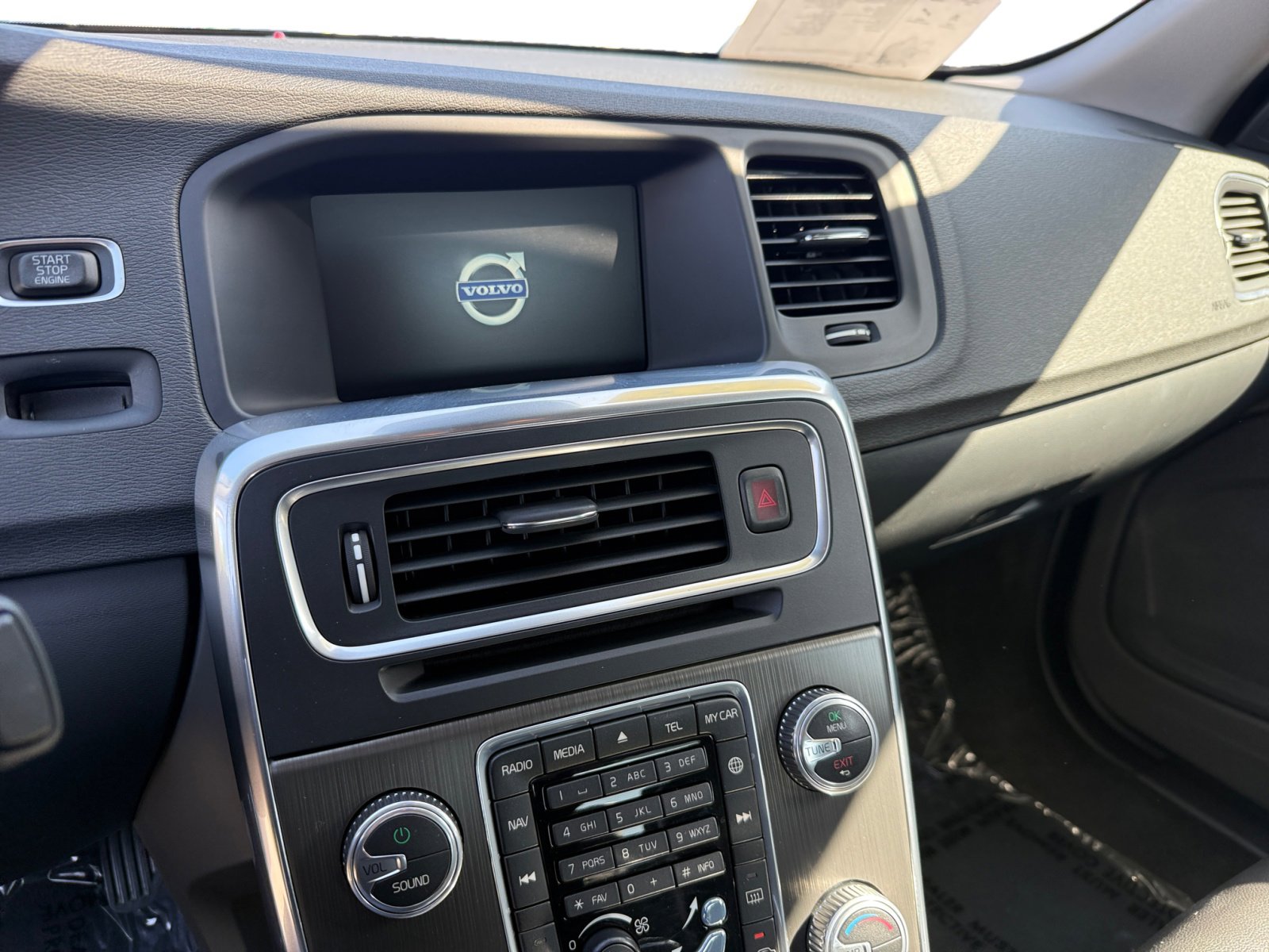 2015 Volvo S60 T5 Premier photo 12