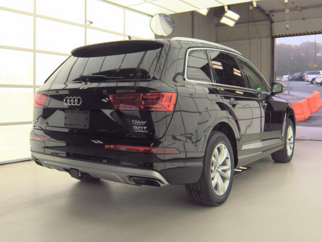 2018 Audi Q7 3.0T Premium Plus photo 5