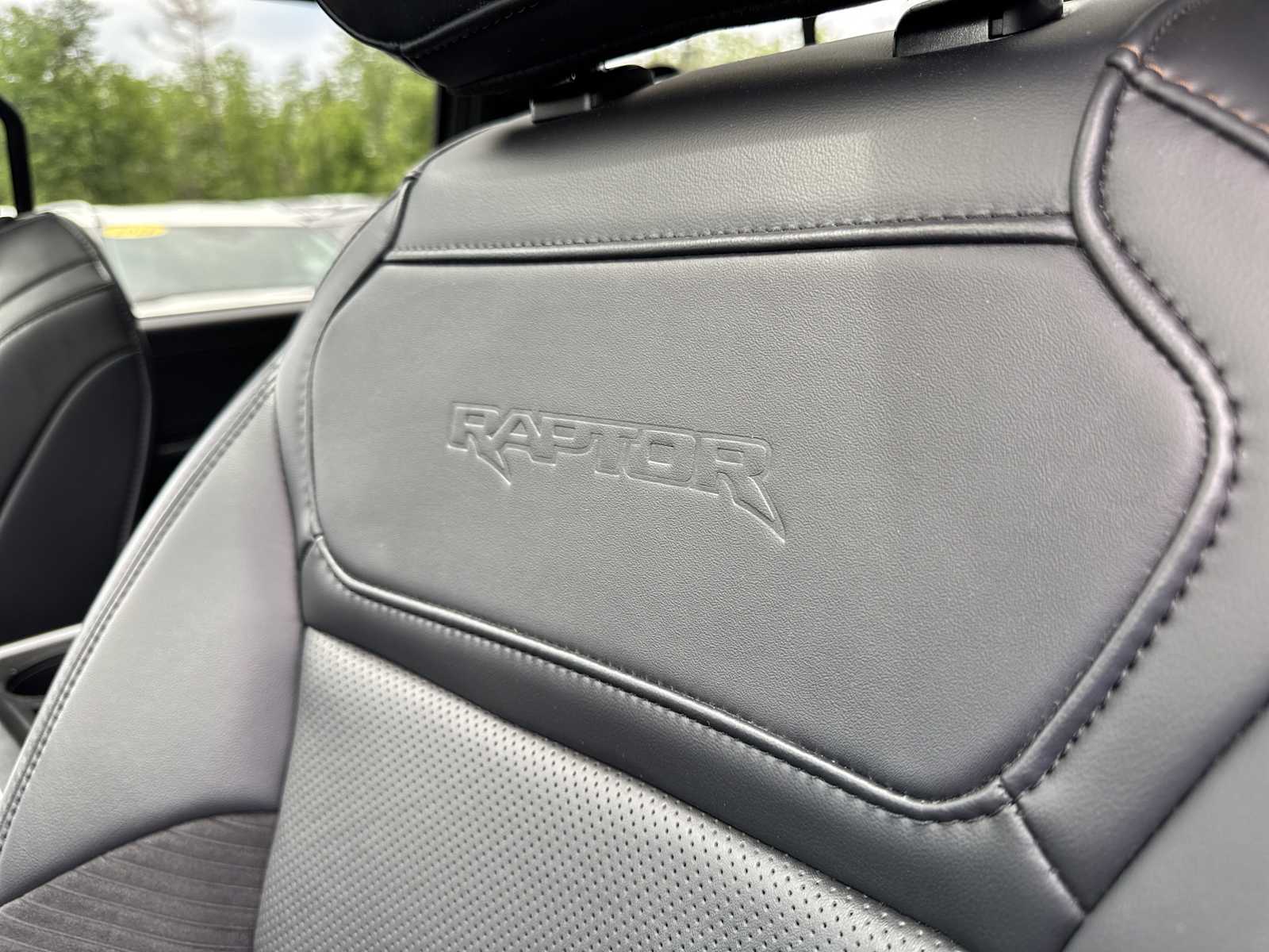 2023 Ford F-150 Raptor photo 27