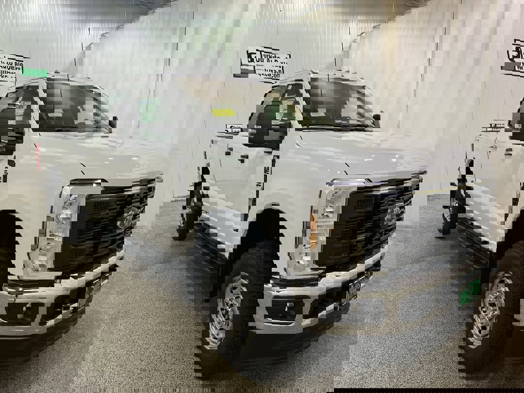 2025 Ford F-250 Super Duty XL's photo