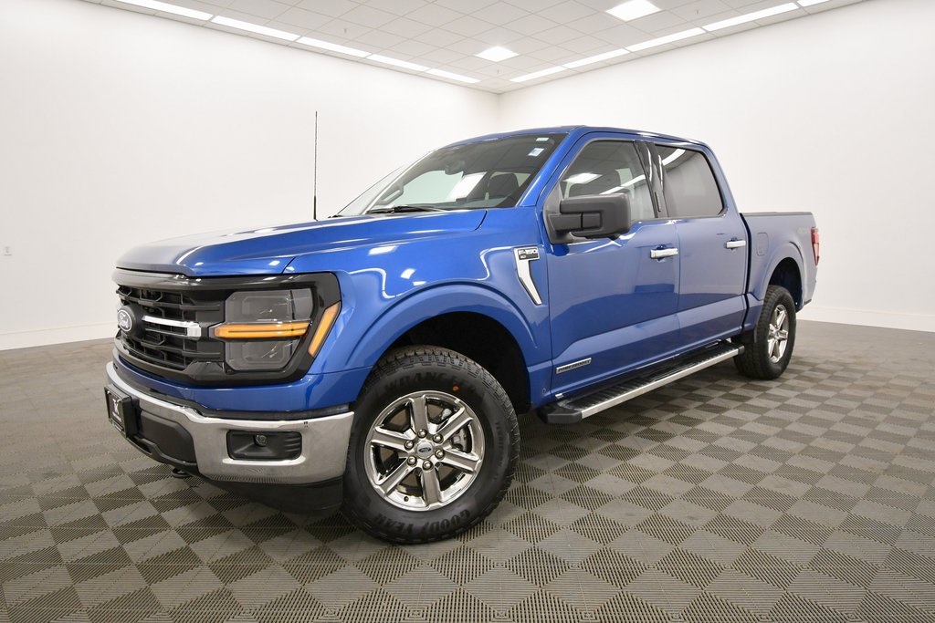 Used 2024 Blue Metallic Ford XLT image 2