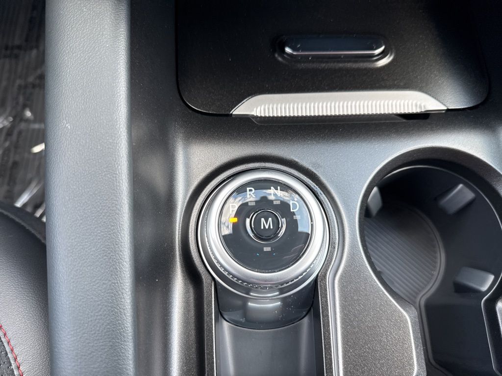 2025 Ford Explorer ST photo 37