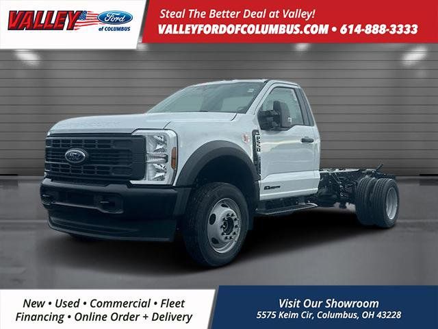 2025 Ford F-550 photo 3