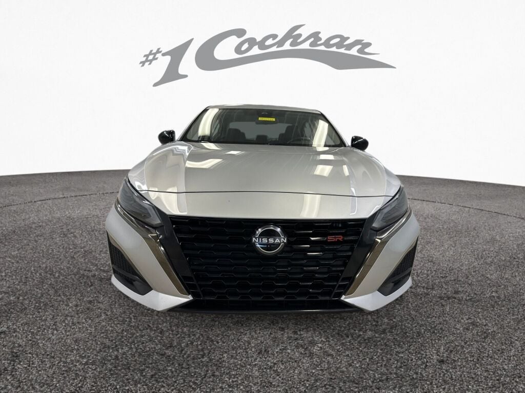 2023 Nissan Altima 2.5 SR photo 29