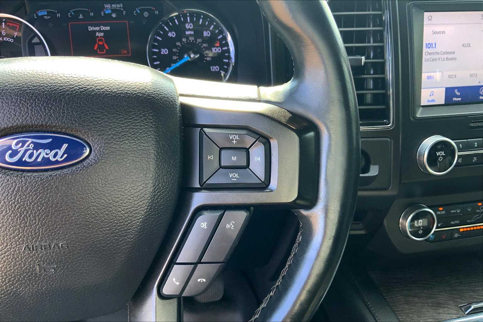 2020 Ford Expedition Limited photo 24