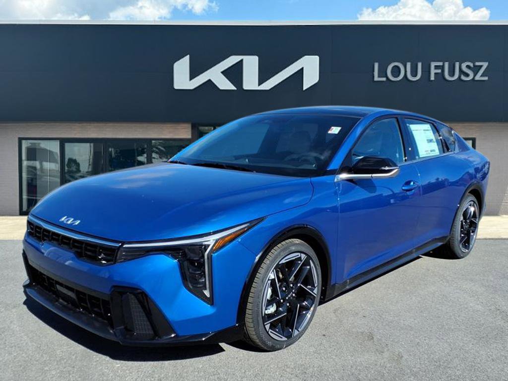 2025 Kia K4 GT-Line's photo