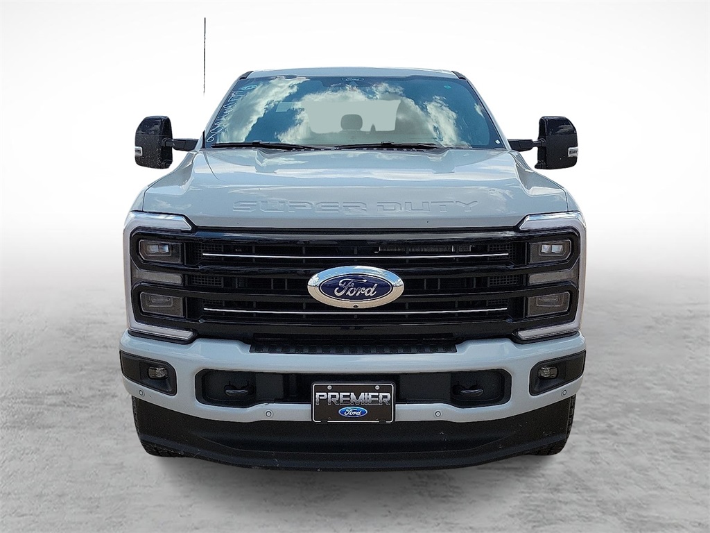 2025 Ford F-250 photo 3