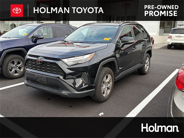 2025 Toyota RAV4 XLE's photo