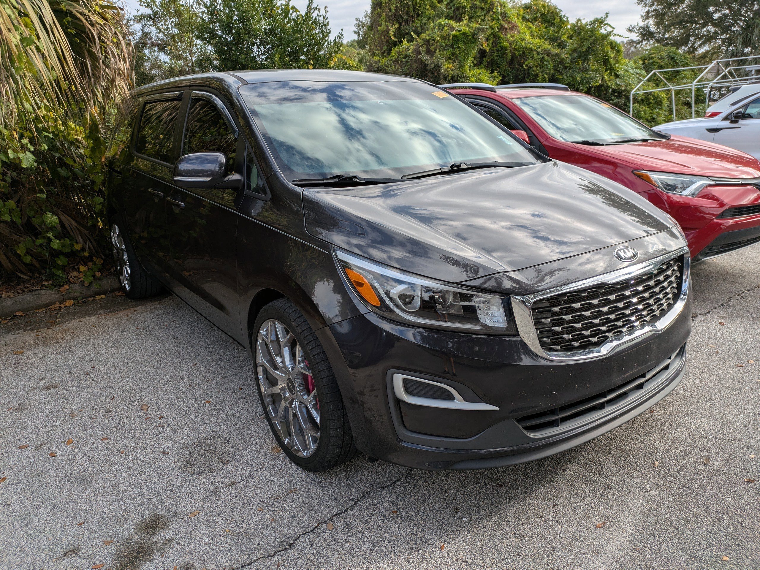 2021 Kia Sedona LX's photo