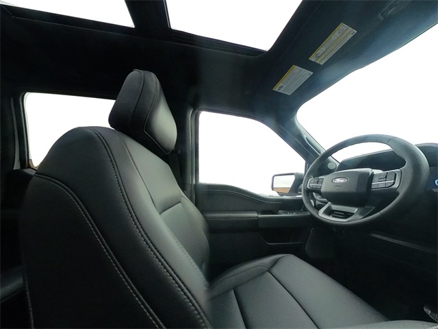 2025 Ford F-150 XLT photo 28