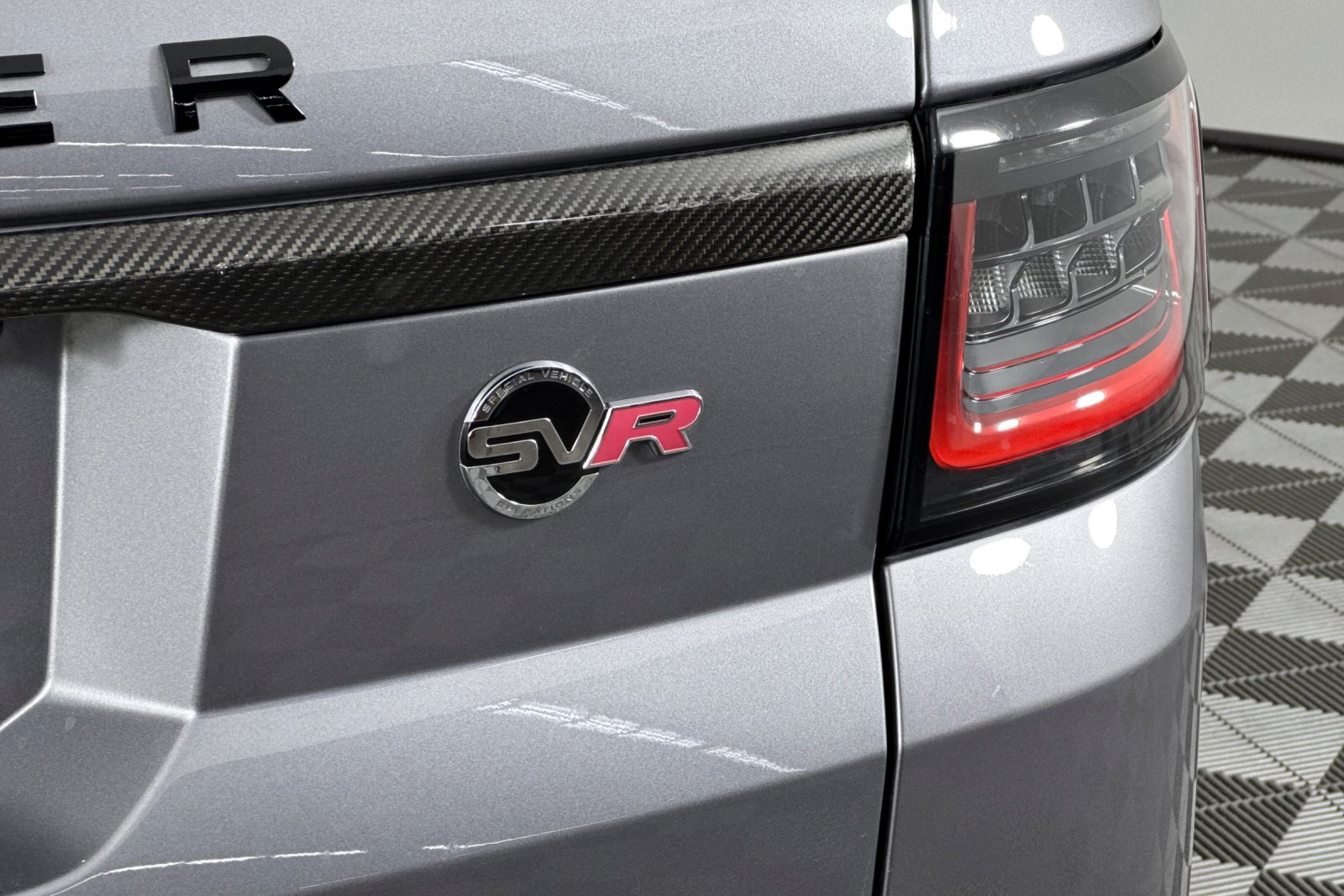 2022 Land Rover Range Rover Sport SVR photo 25