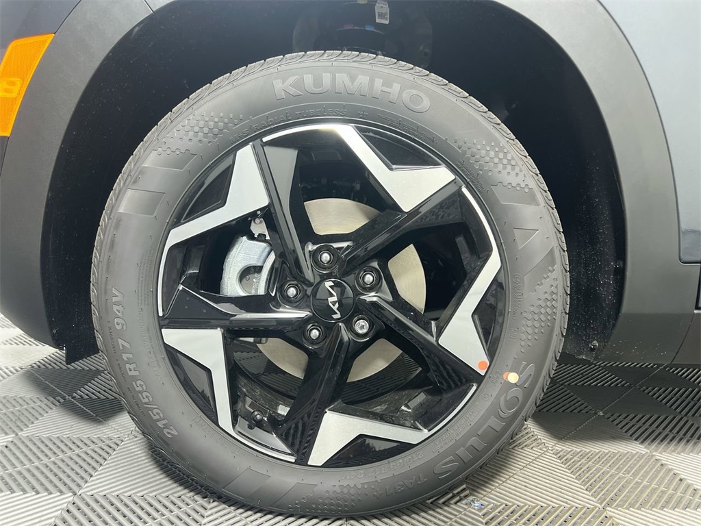 2026 Kia Seltos EX photo 11