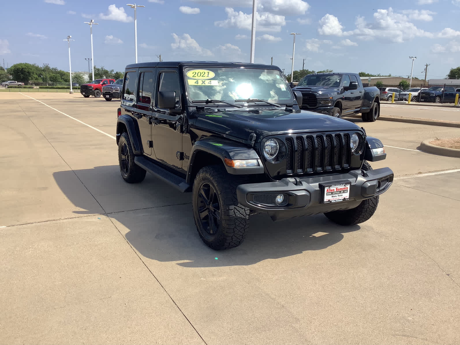 2021 Jeep Wrangler Unlimited Sahara Altitude photo 3