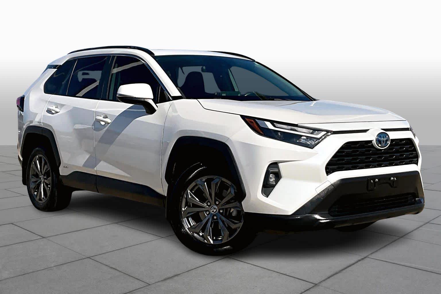 Used 2022 Toyota RAV4 XLE Premium with VIN JTMB6RFV9ND063516 for sale in Northfield, Minnesota