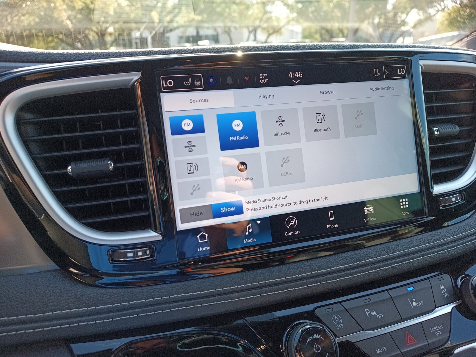 2026 Chrysler Pacifica photo 14