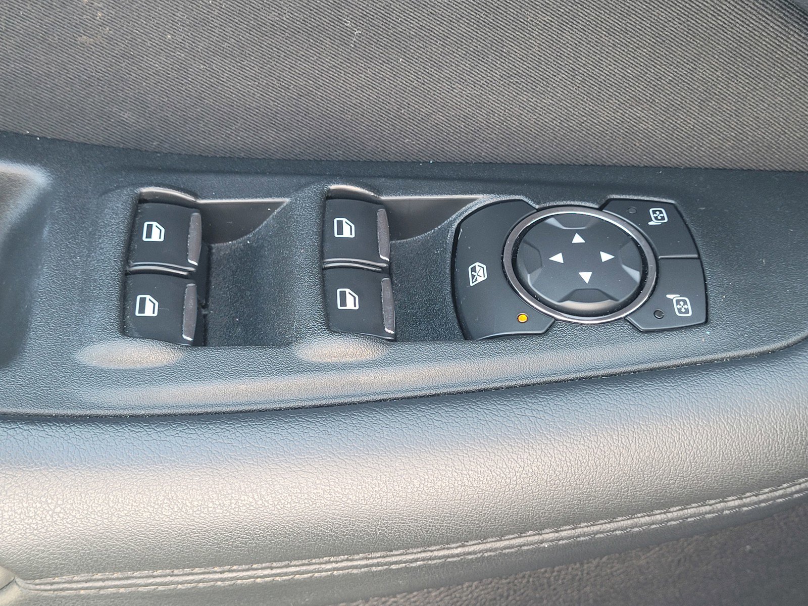 2019 Ford Edge SE photo 17