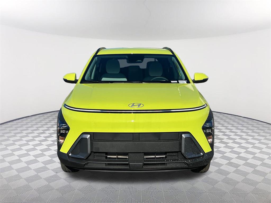 2025 Hyundai Kona SEL photo 2
