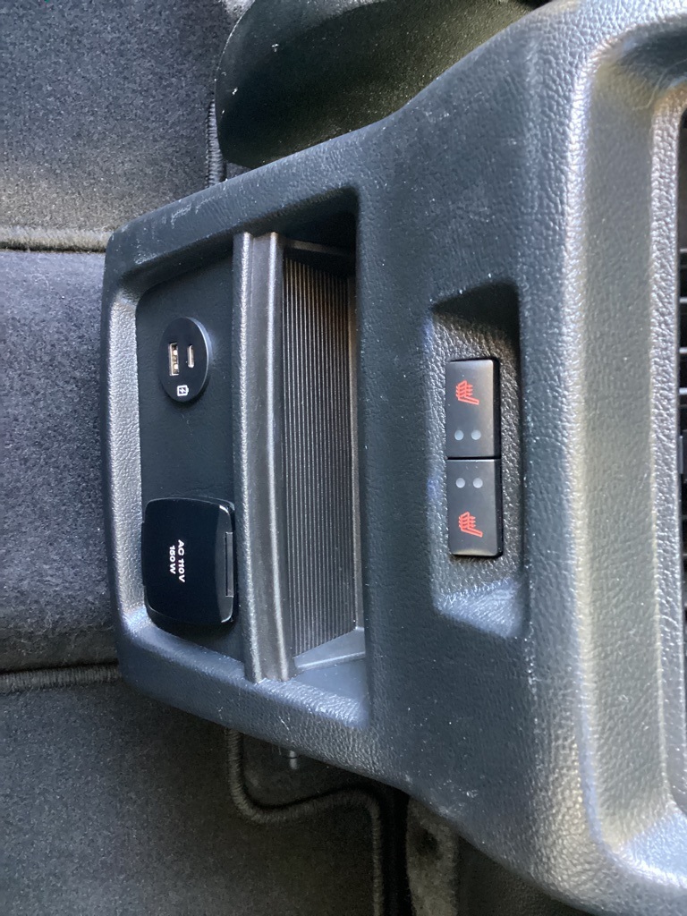2022 Ford Edge Titanium photo 24