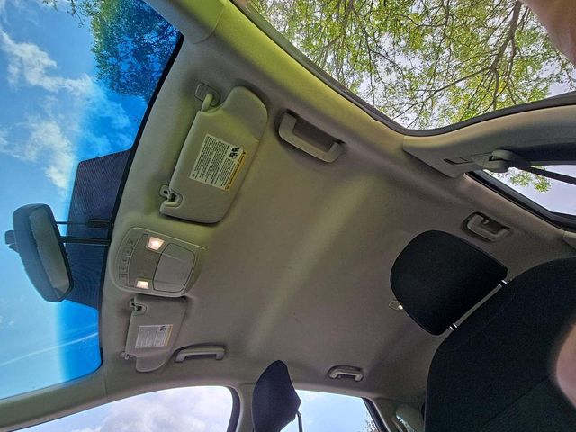 2016 Ford Edge SEL photo 9