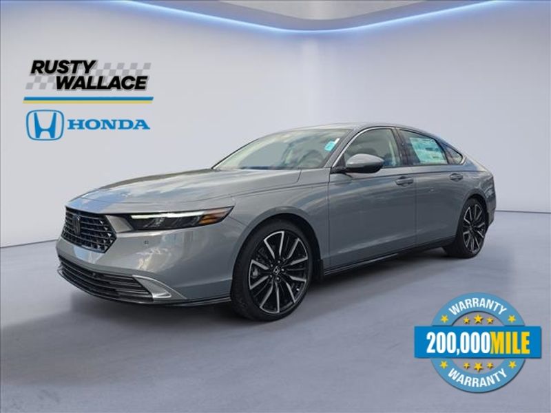 2025 Honda Accord Hybrid Touring's photo