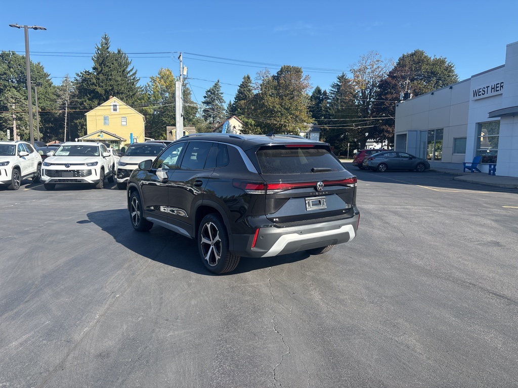 2025 Volkswagen Tiguan SE photo 2