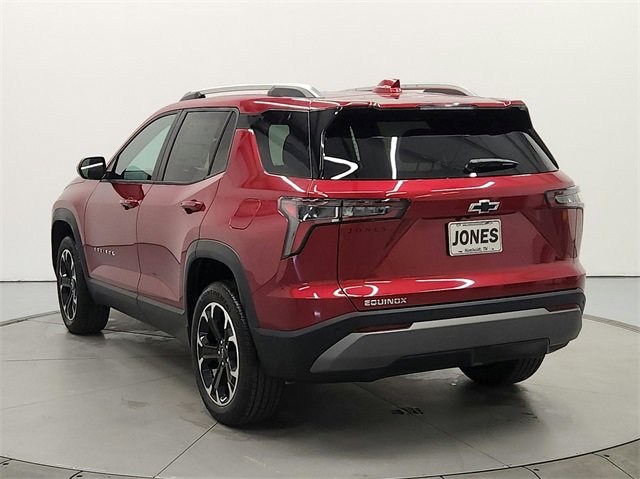 2026 Chevrolet Equinox LT photo 3