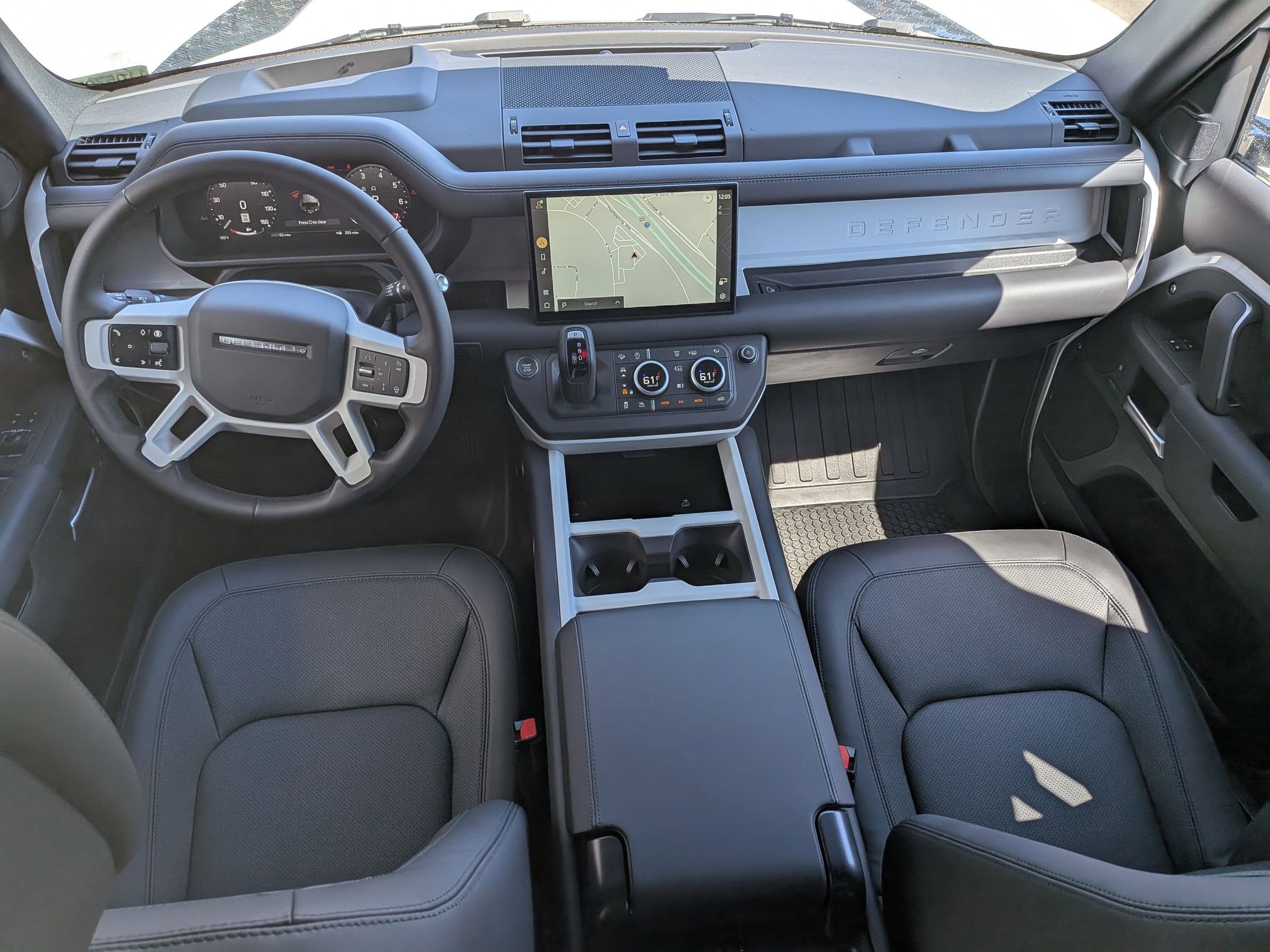 2025 Land Rover Defender 110 X-Dynamic SE photo 27