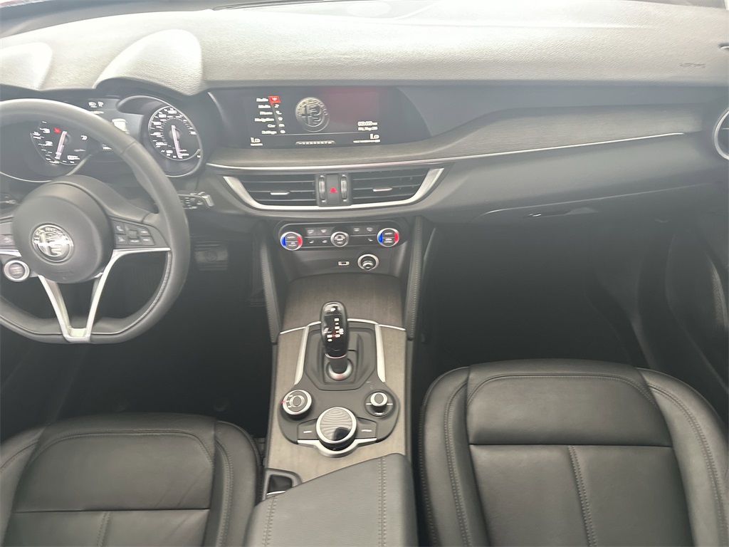 2018 Alfa Romeo Stelvio Ti photo 17