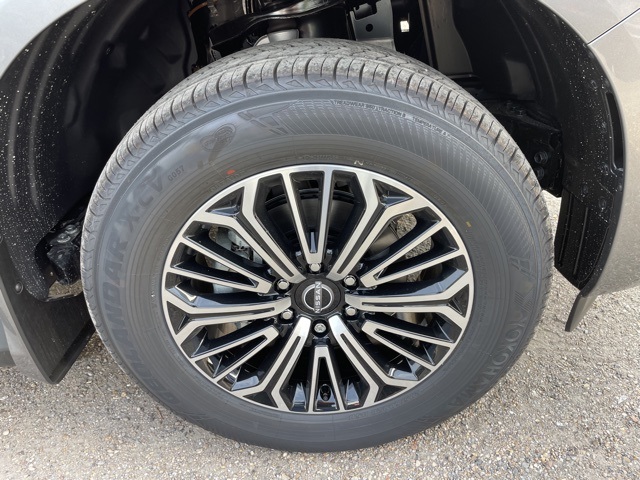 2026 Nissan Armada SL photo 17