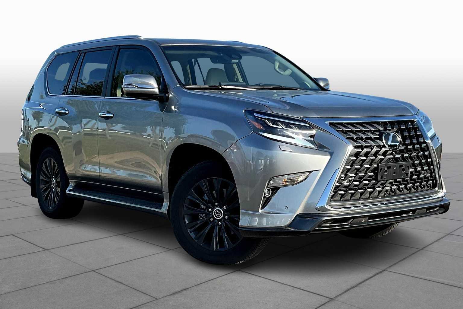 2023 Lexus GX 460 Luxury photo 3