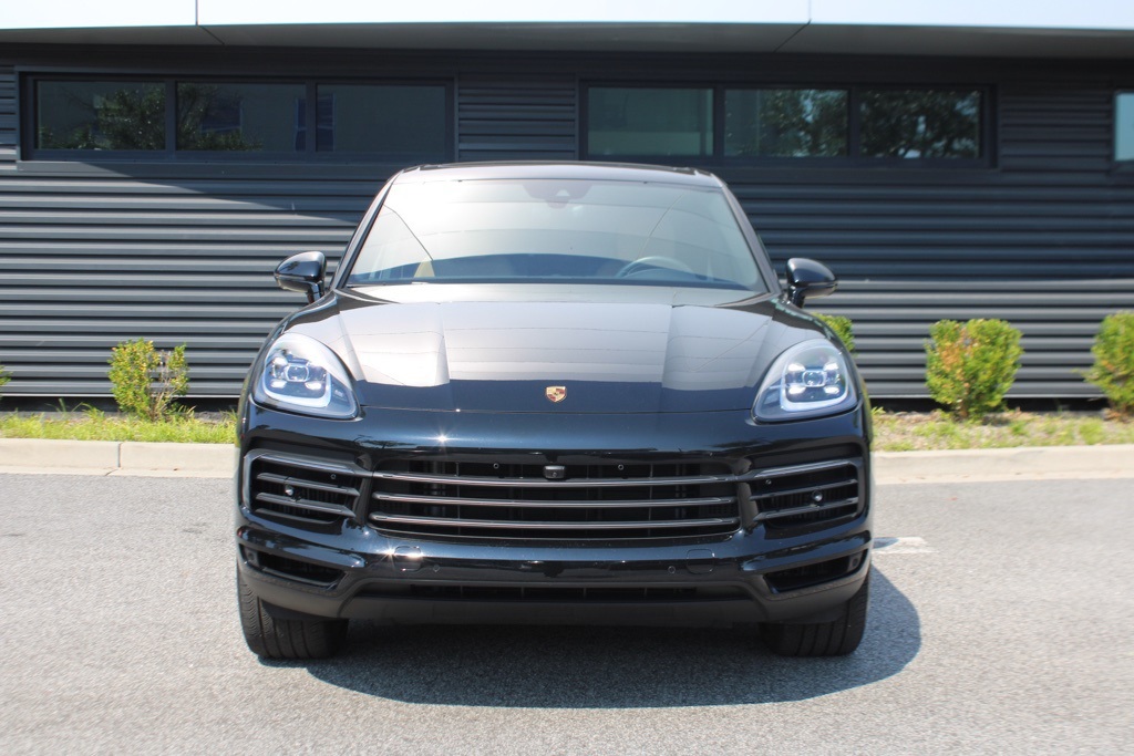 2023 Porsche Cayenne Platinum Edition photo 10