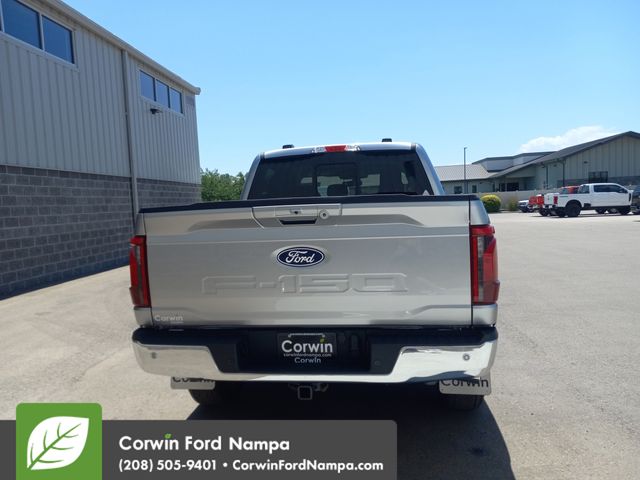 2025 Ford F-150 XLT photo 4