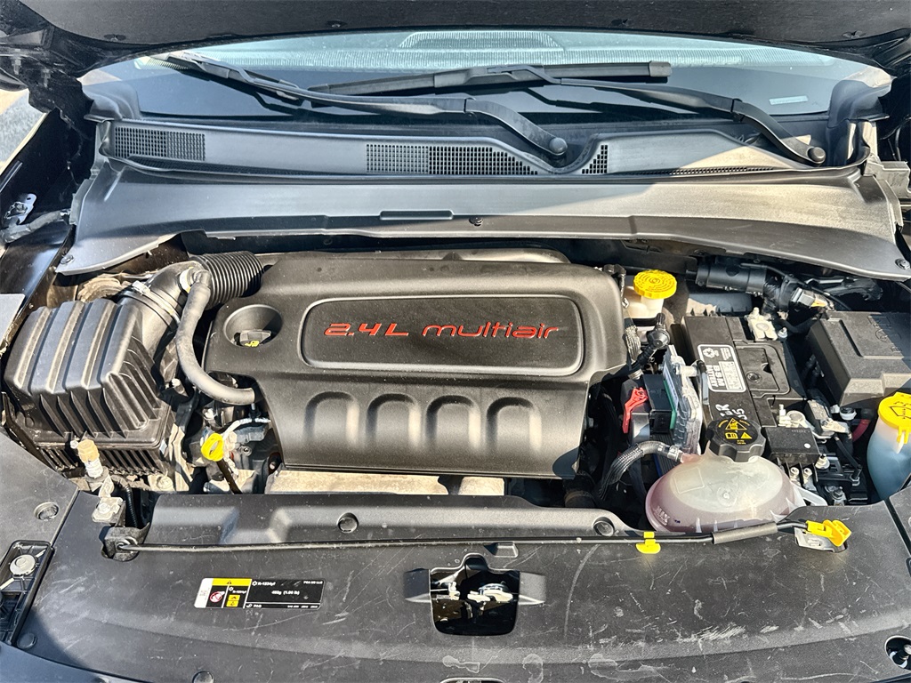 2022 Jeep Compass Latitude Lux photo 25