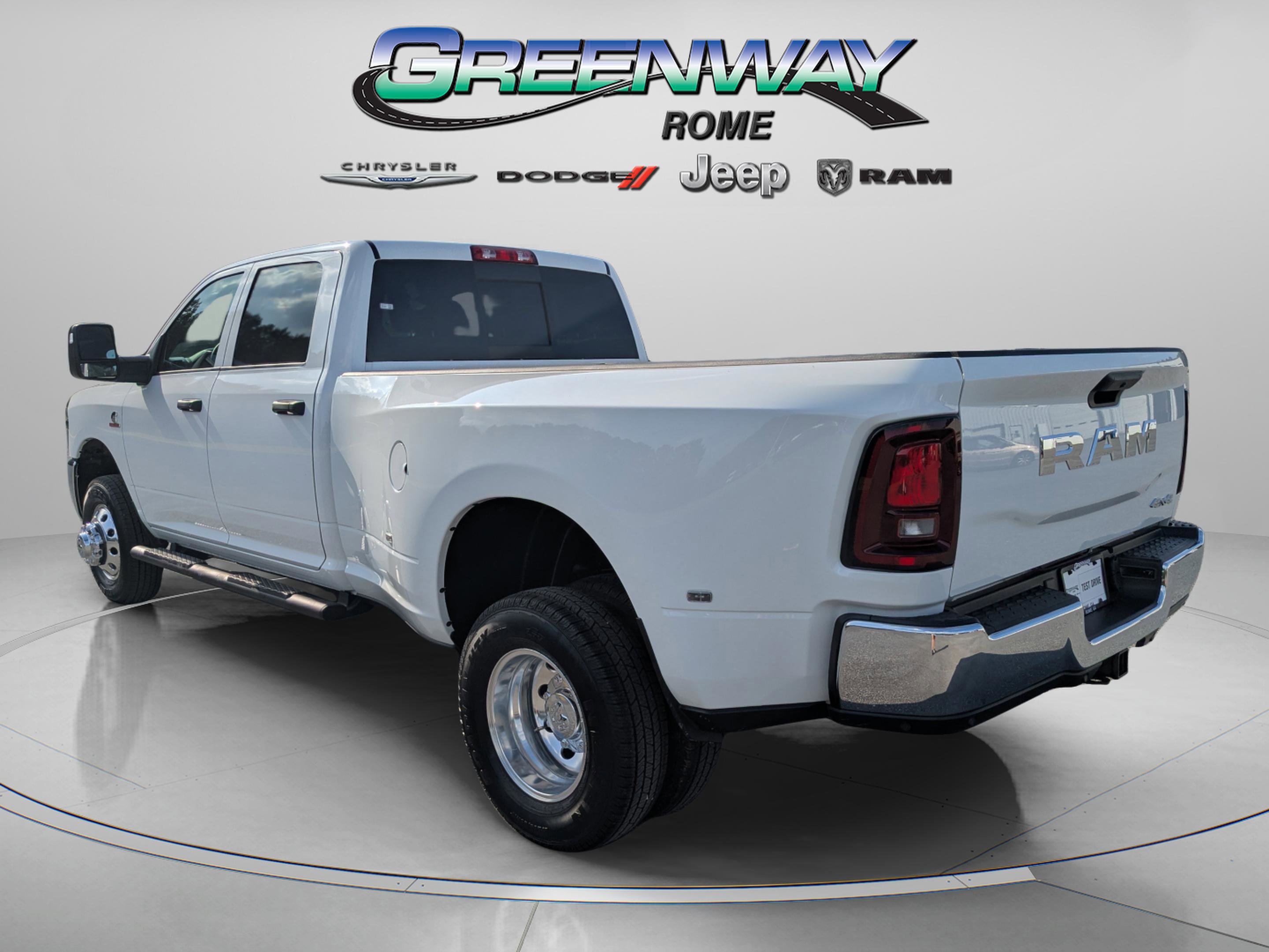2025 Ram 3500 Tradesman photo 4