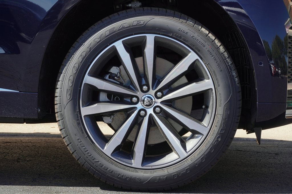 2026 JAGUAR F-PACE - Image 7