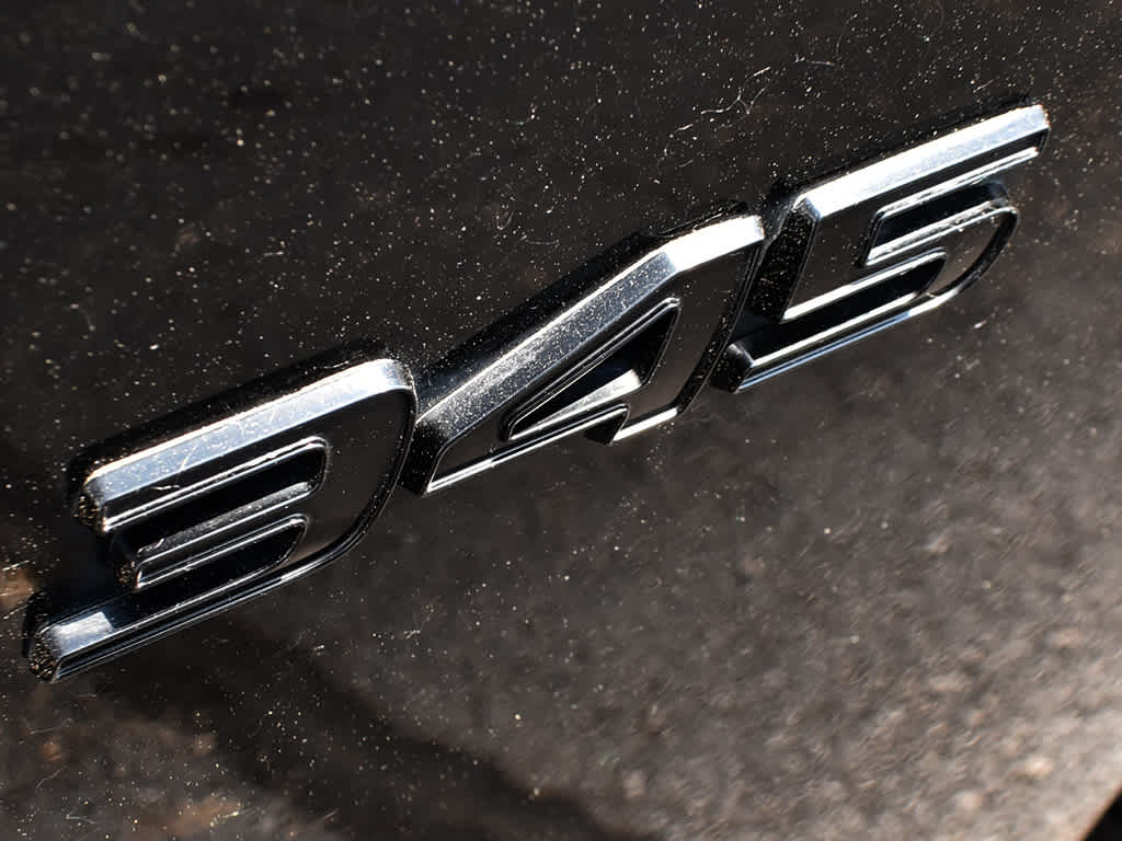 2023 Dodge Challenger R/T photo 8