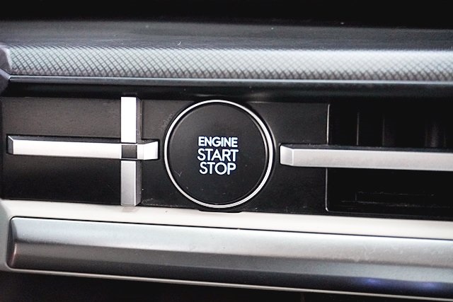 Used 2025 Black Hyundai SE image 30