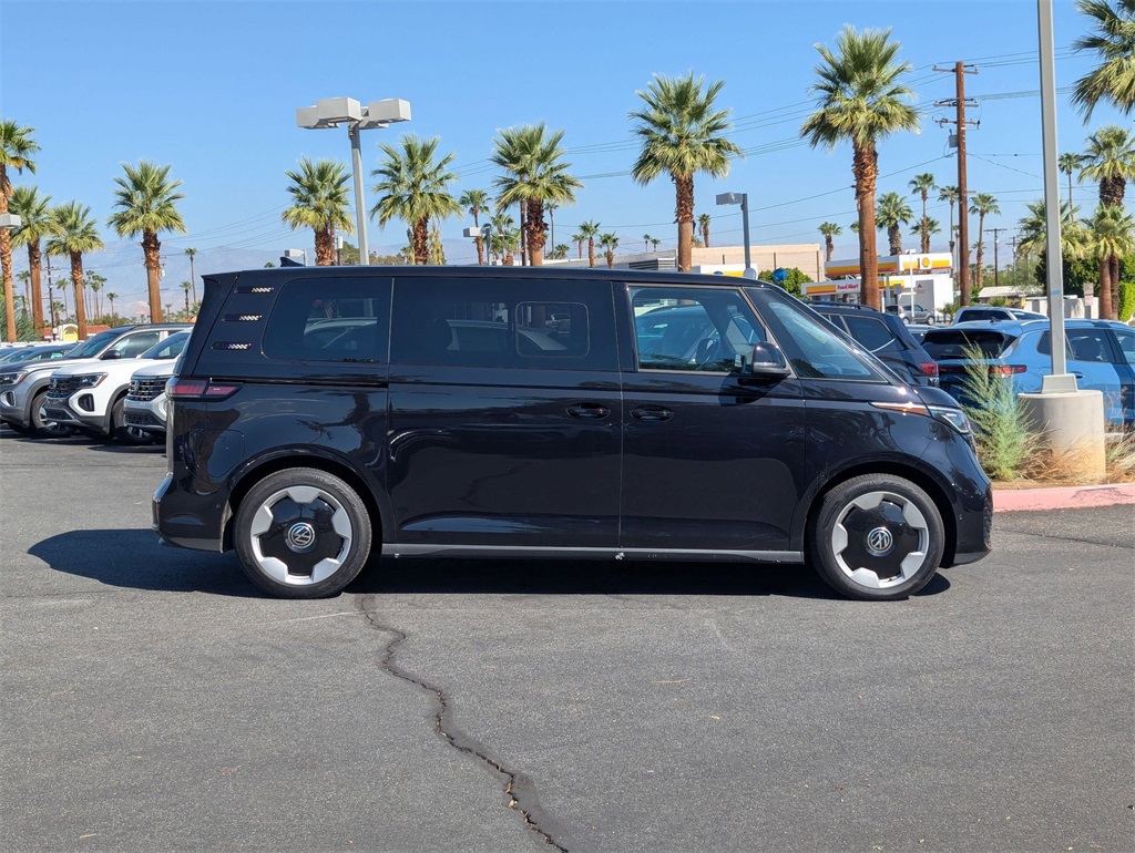 2025 Volkswagen ID. Buzz Pro S photo 2