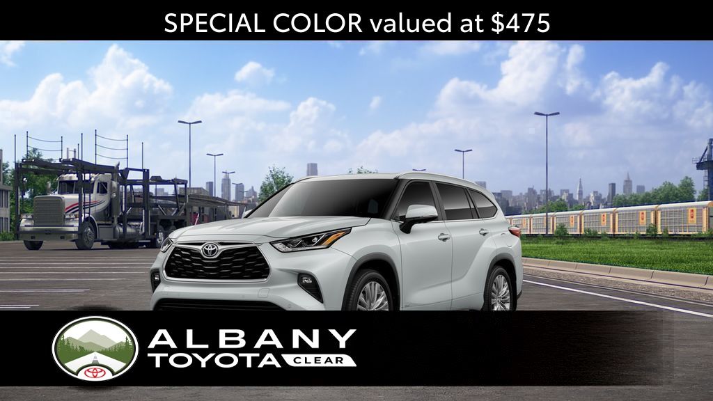 2026 Toyota Highlander Platinum's photo