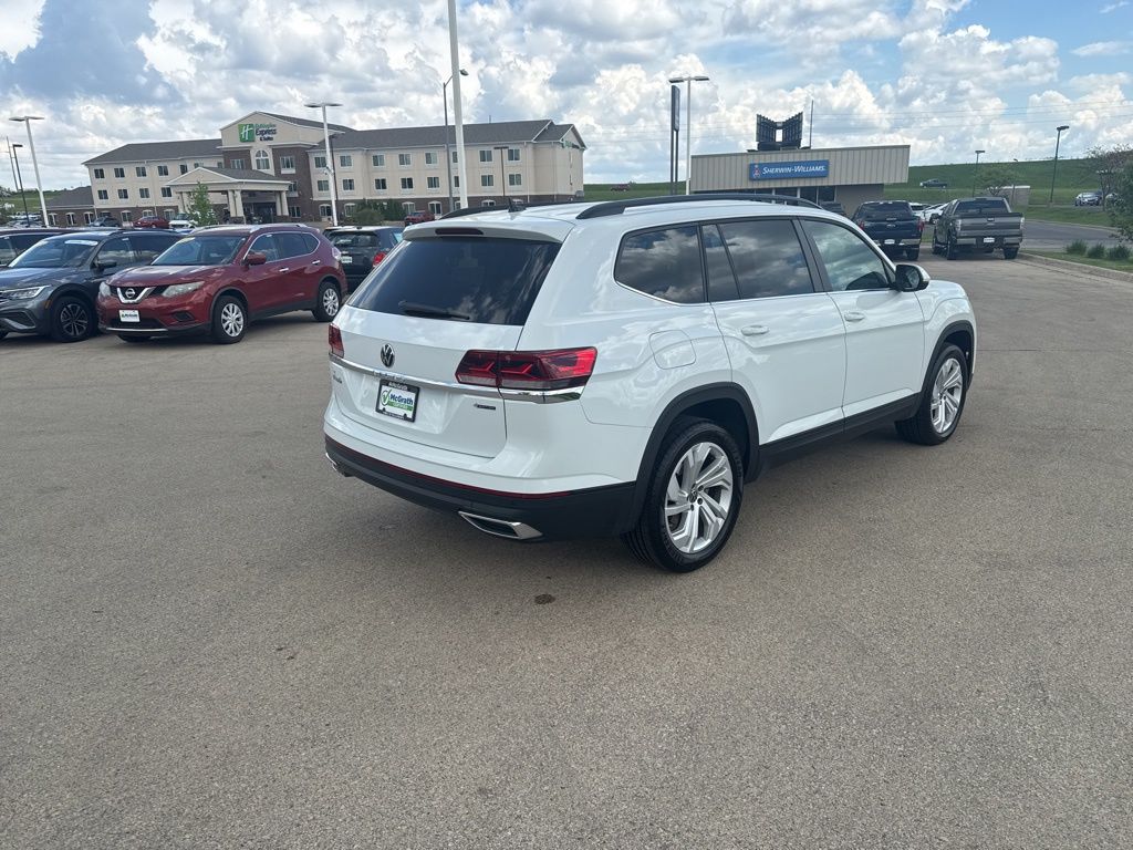 2023 Volkswagen Atlas SE Technology photo 2