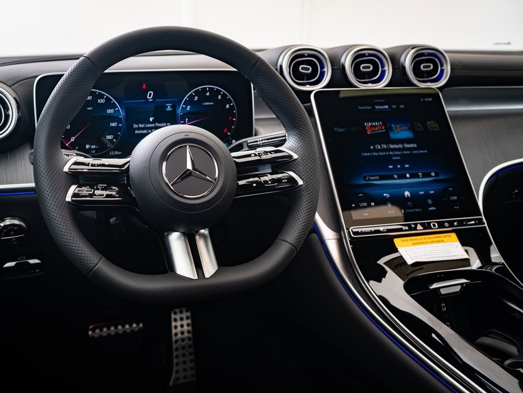 2025 Mercedes Benz GLC 300 4MATIC photo 4