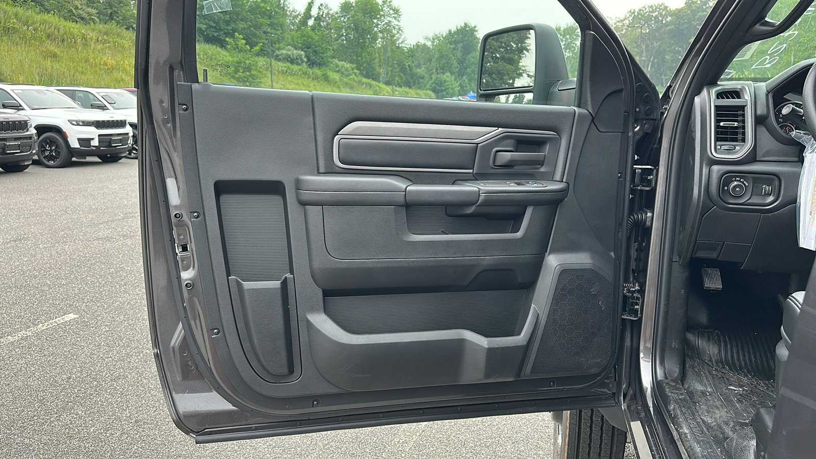 2025 Ram 5500 Tradesman photo 5