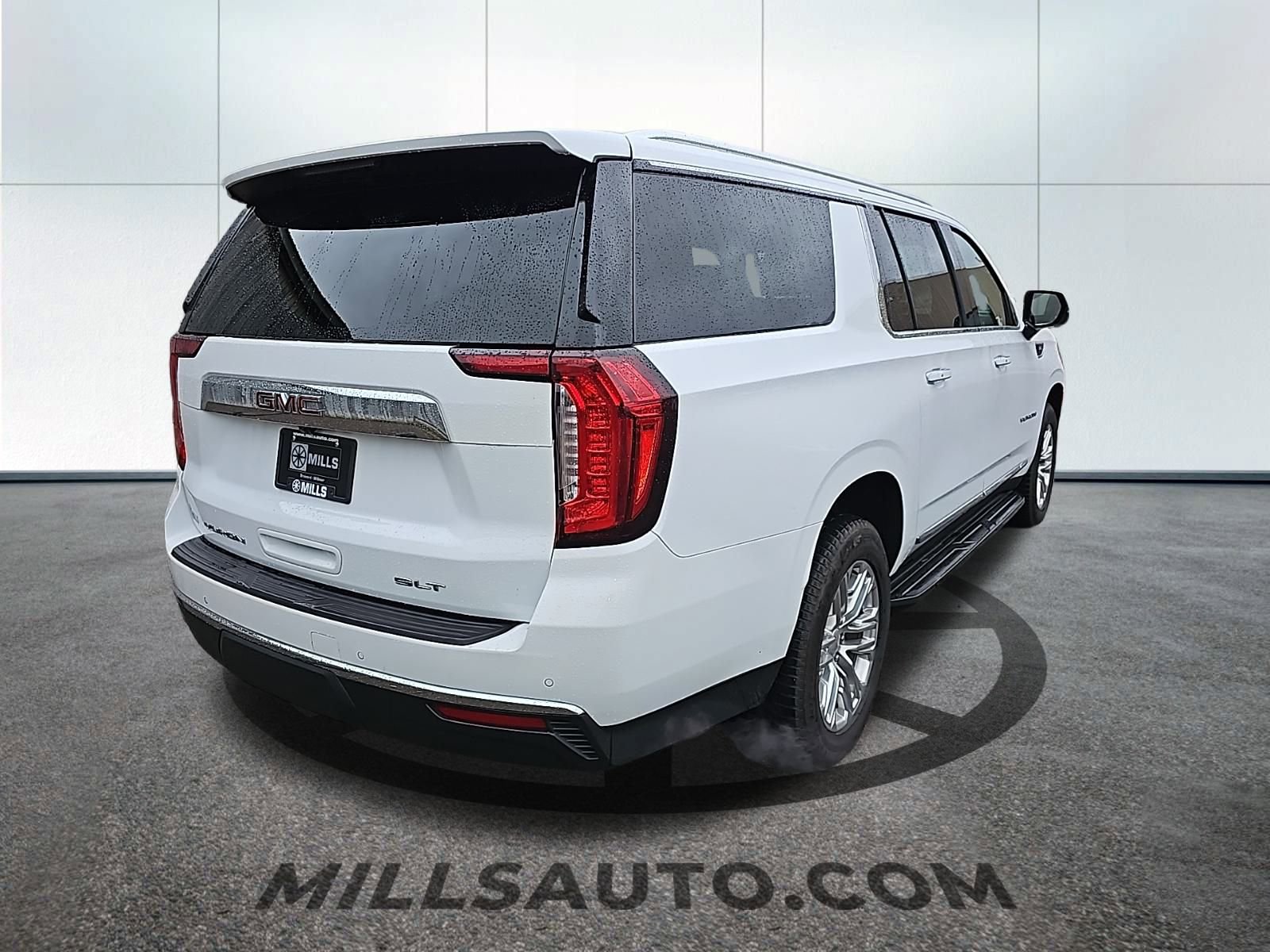 2023 Gmc Yukon XL SLT photo 4