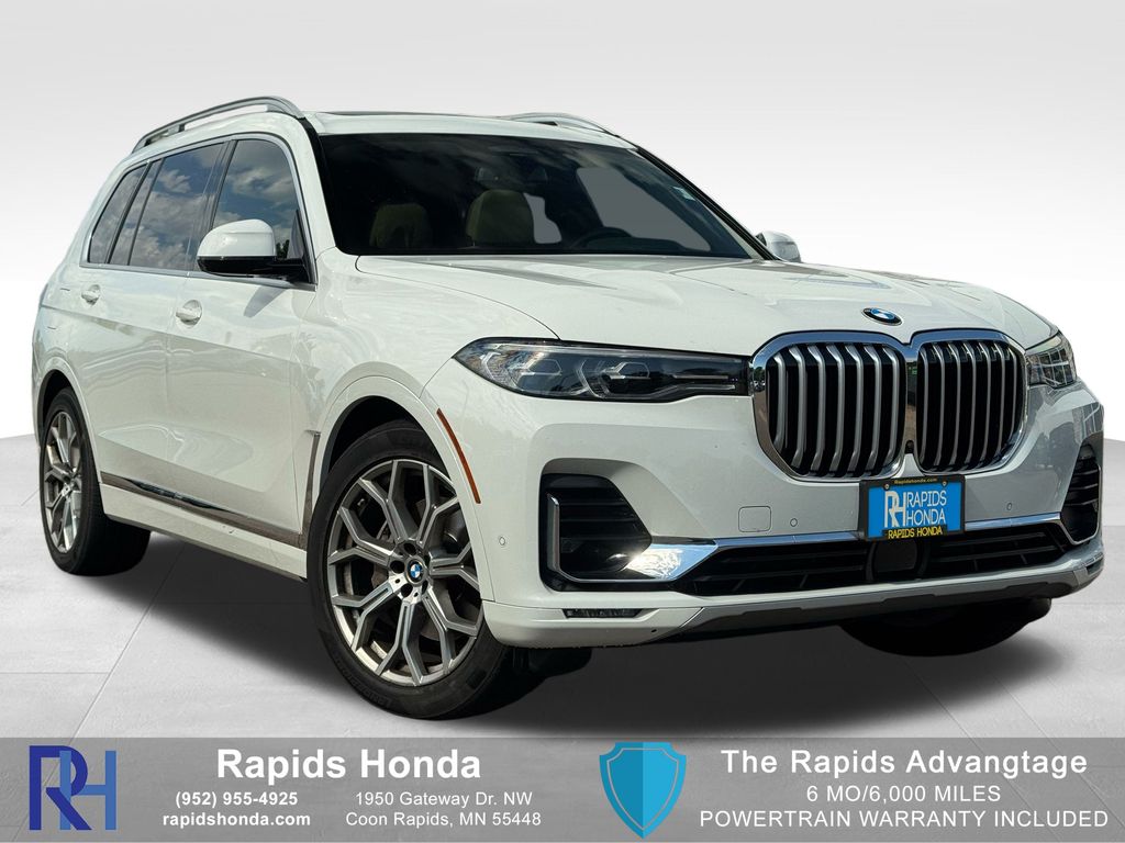 2021 BMW X7 40i's photo