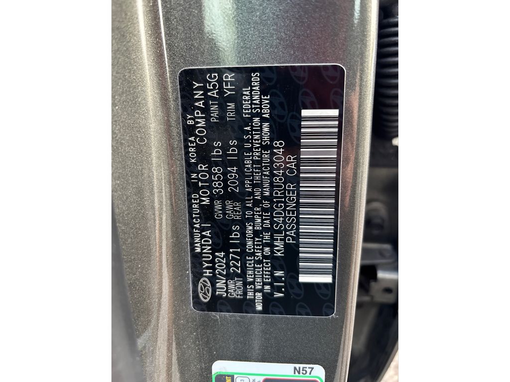 2024 Hyundai Elantra SEL Convenience photo 12