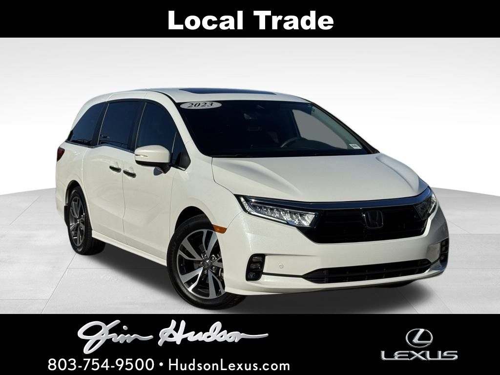 2023 Honda Odyssey Touring's photo