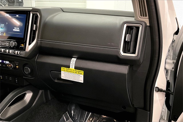 2025 Nissan Frontier SV photo 28